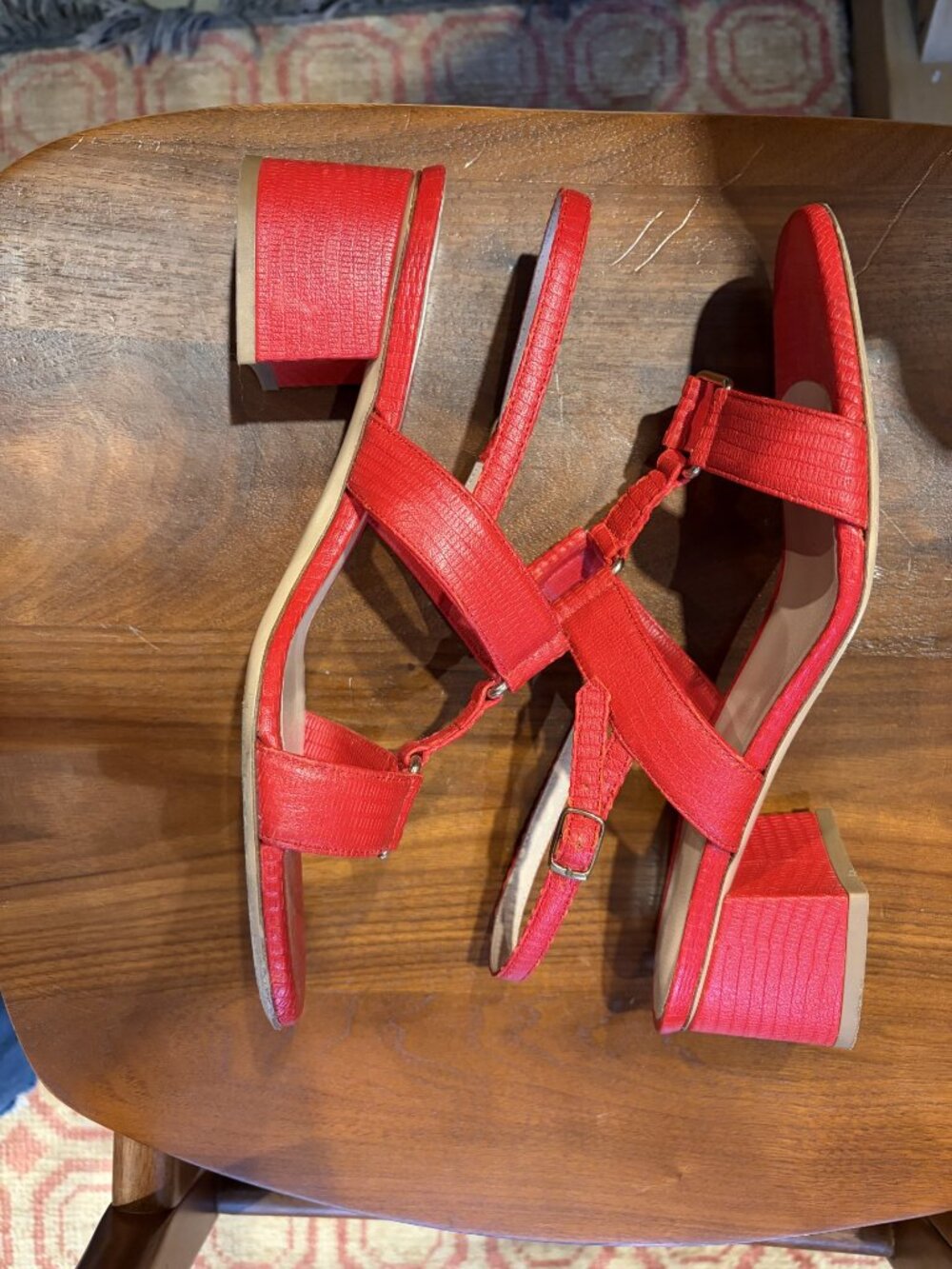 No. 6 Store red heel - Picture 2 of 3